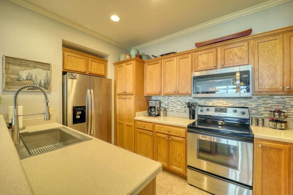 Bucket List Views Sugar Mountain Private Condo - 2Bed, 2Bath, Sleeps 6, Panoramic Views Of Mountains From Large Deck, Short Drive To Shopping, Restaurants, Cafes & Banner Elk Town Kültér fotó
